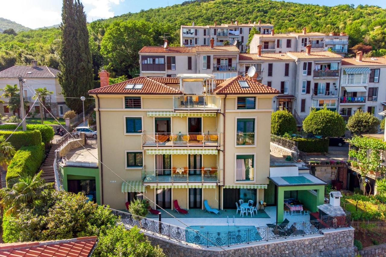 Lux Apartmani Opatija Exterior photo